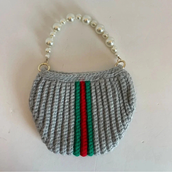Handmade Croché Bag With Pearl Handle . - Picture 4 of 8